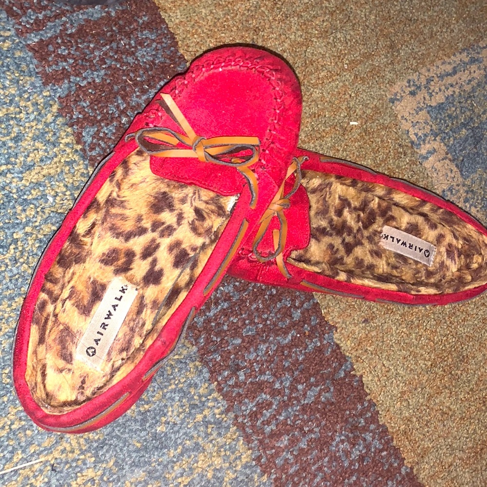 House shoes - slippers
